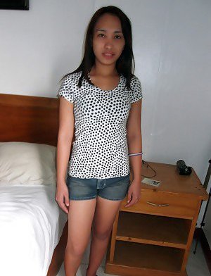 Asian in Shorts Pics