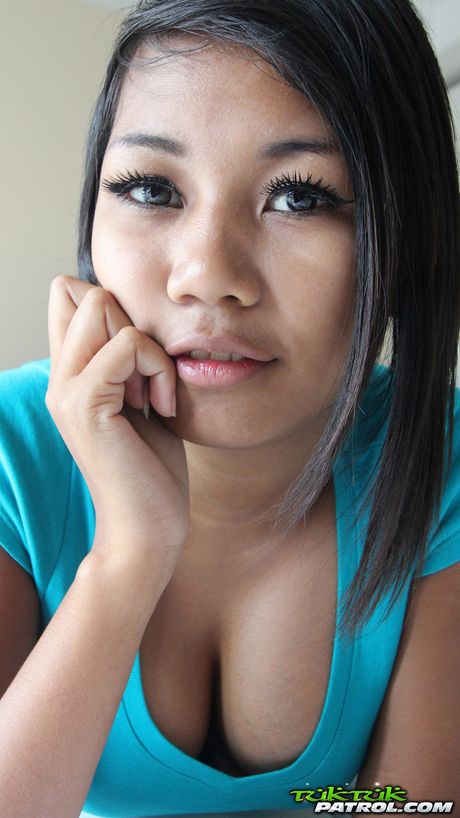 Asian amateur Bee reveals her big melons and toys her pussy in a solo